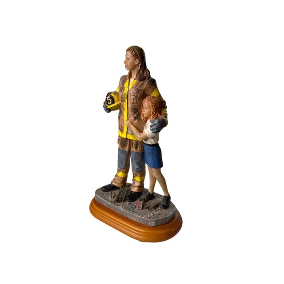 Safe From Harm Red Hats of Courage LIMITED 2 of 602 Little Girl Vanmark 8.5” - Picture 2 of 8